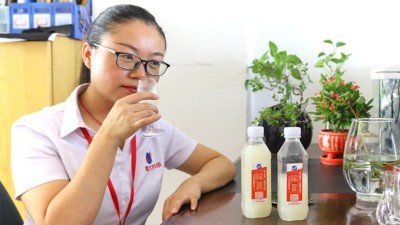 在雅大白酒蒸餾設(shè)備品酒師眼中，好酒一條線被稱為好酒的標(biāo)準(zhǔn)！