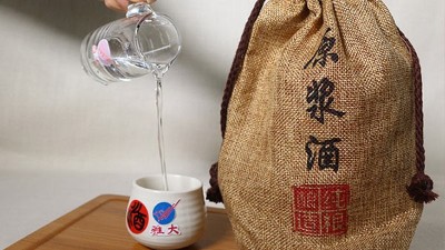 為什么說(shuō)新手用全自動(dòng)釀酒設(shè)備釀小曲清香型白酒更容易成功